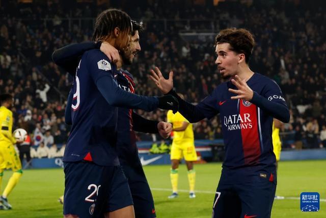 基维奥尔：我在波尔图适应得很快，很开心与贝德纳雷克共事