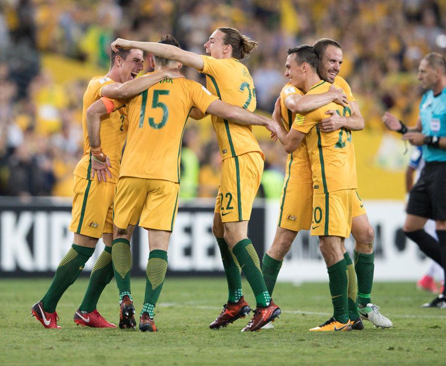 西主帅：亚马尔和卡瓦哈尔迫不及待想拥抱，放弃球员让我痛苦