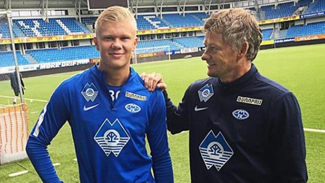 曼联对阵西汉姆联：德利赫特缺席，阿莫林调整阵容迎战