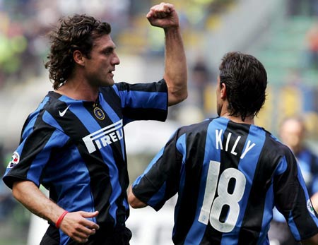 替补球员关键进球逆转比赛局势