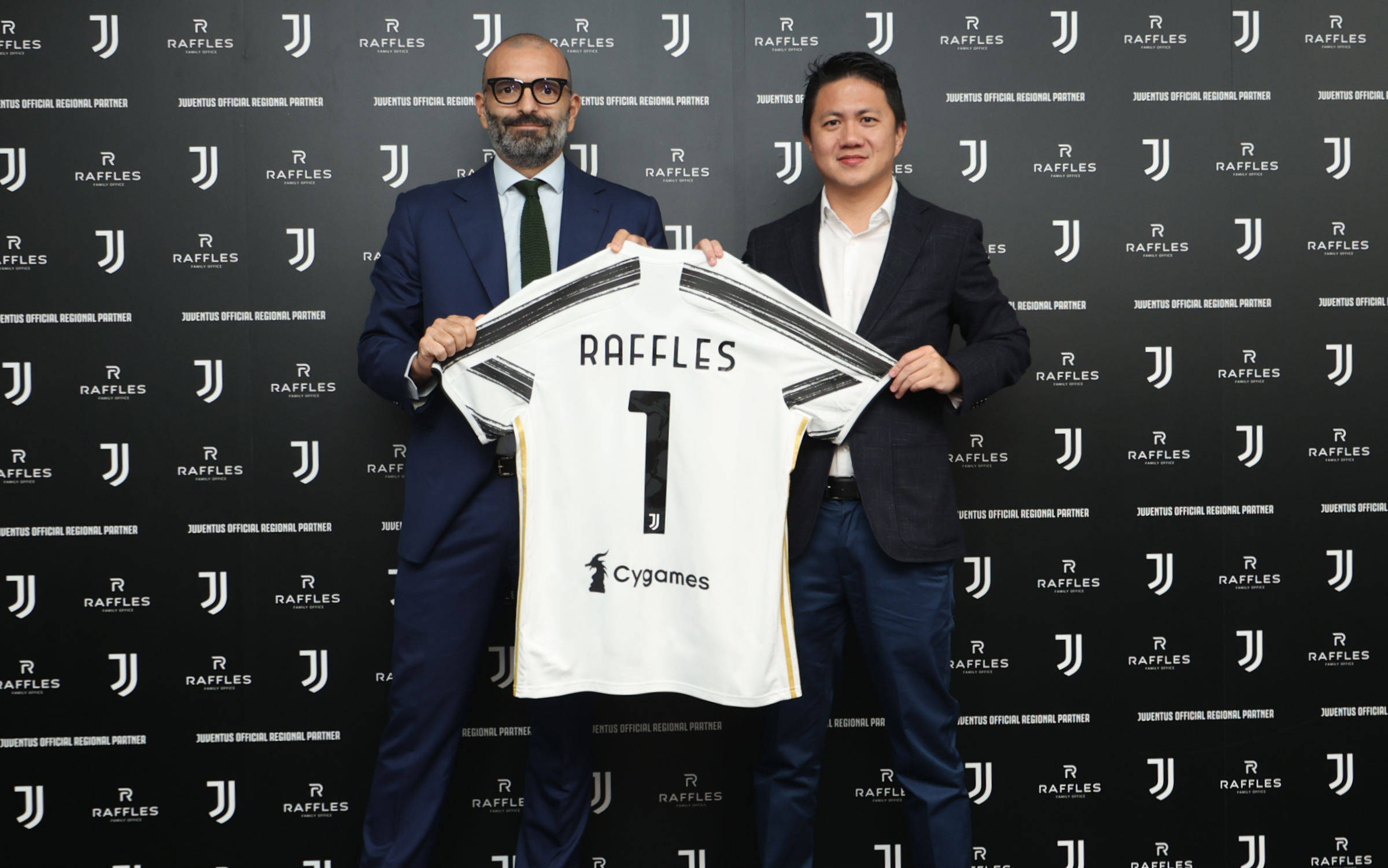 记者：纽卡要求谢什科48小时内答复，不打算拖到本周后半段