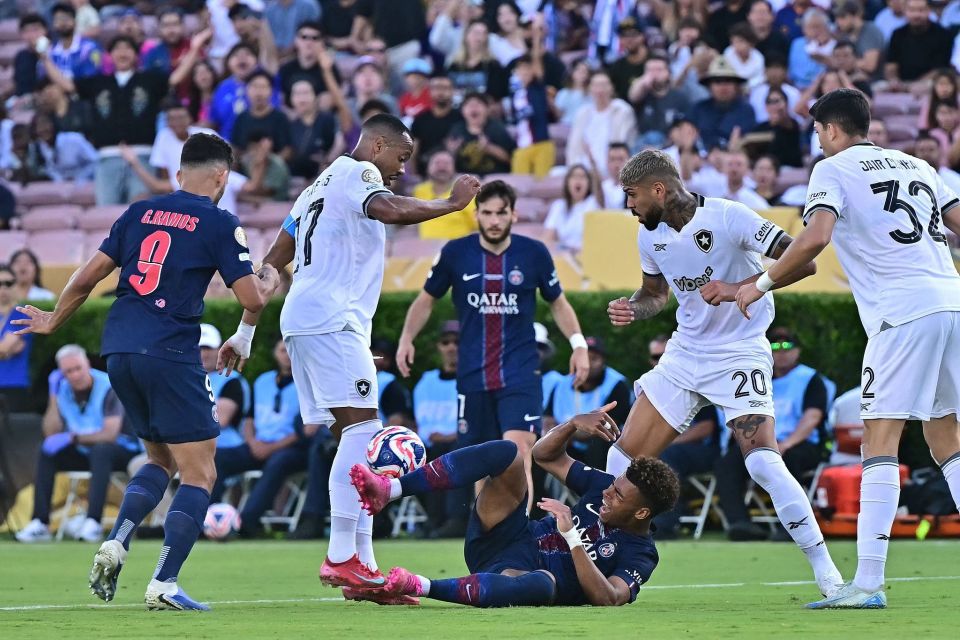 梅西：我在巴萨踢了一辈子球，却没能以我想象的方式告别