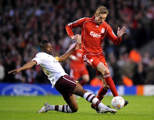 电讯报：萨拉赫吸引多家沙特俱乐部关注，预计下个月正式报价