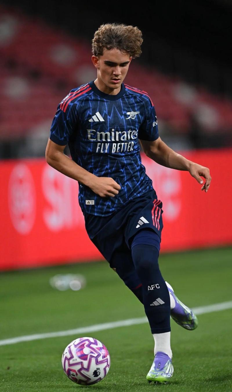 少年天才再次炸场