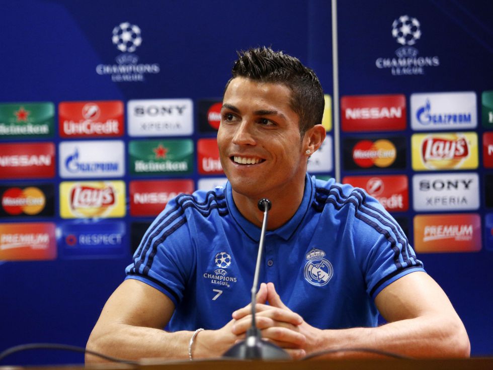 国米0比1利物浦遭欧冠两连败，VAR判点致胜