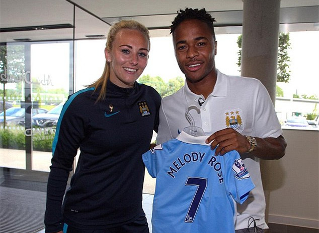 时隔579天复出，原巴萨梯队球员埃德加-耶重新回到球场